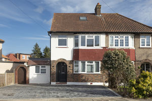 Photo 32- click for photo gallery